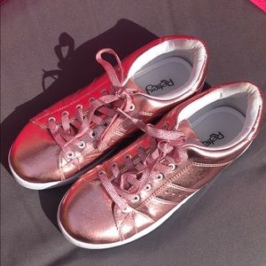 Rose Gold Refresh Sneakers Shoe Size 8.5